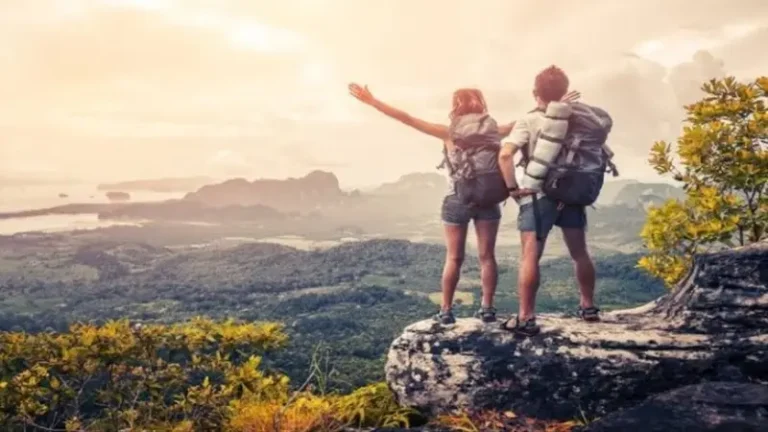 Hoptraveler.com Travel Lifestyle
